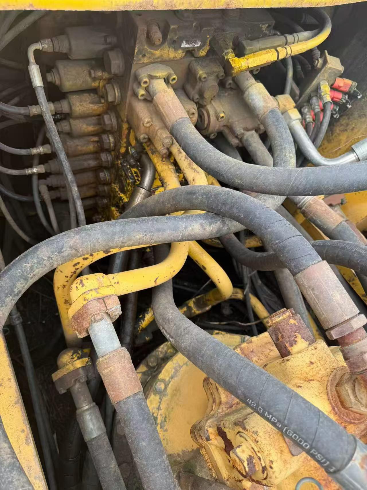 Buy Komatsu PC360-7 Used Excavator / 4 Buy Komatsu PC360-7 Used Excavator / 4