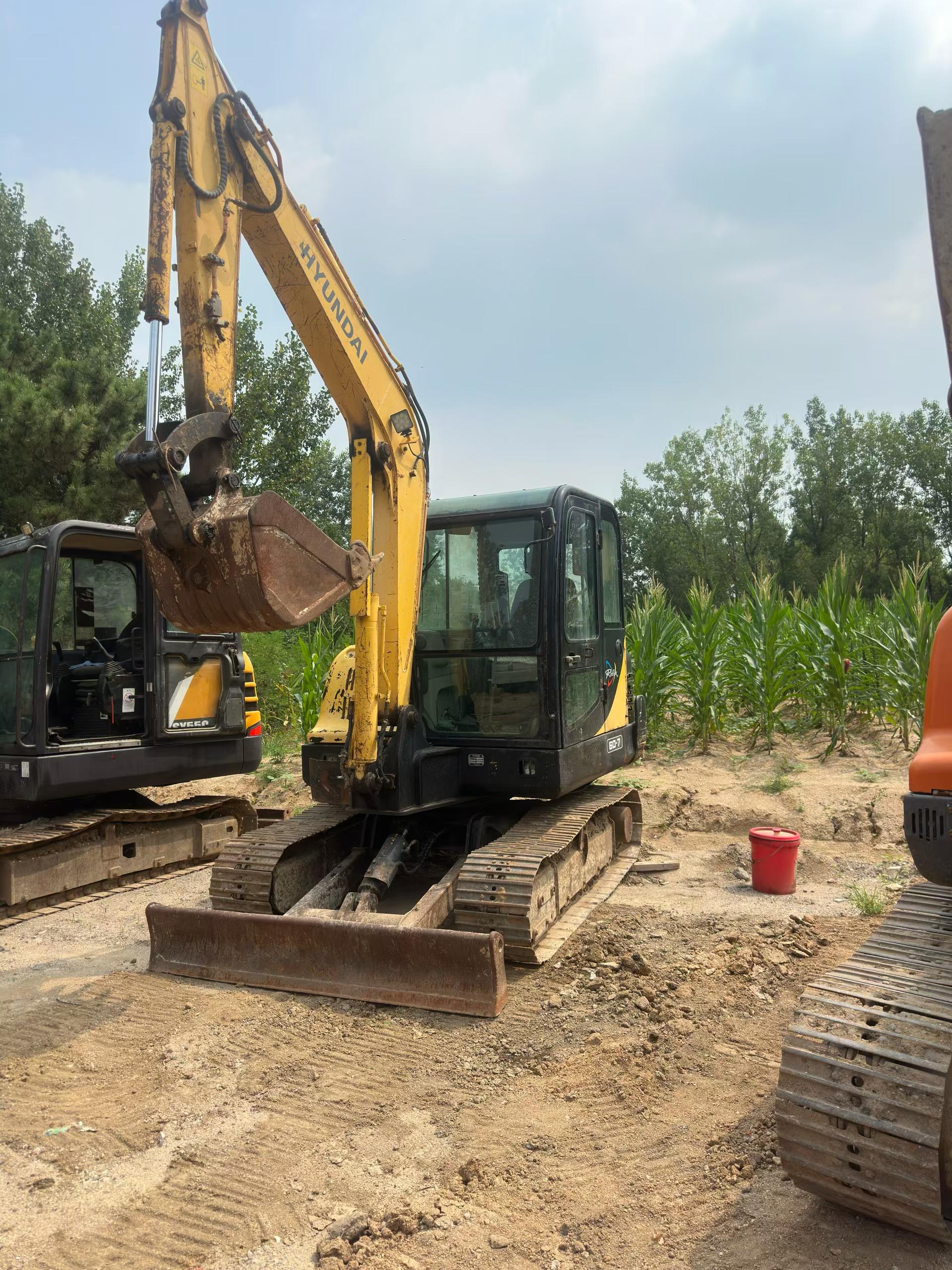 Buy Hyundai HX60 Used Excavator / 1