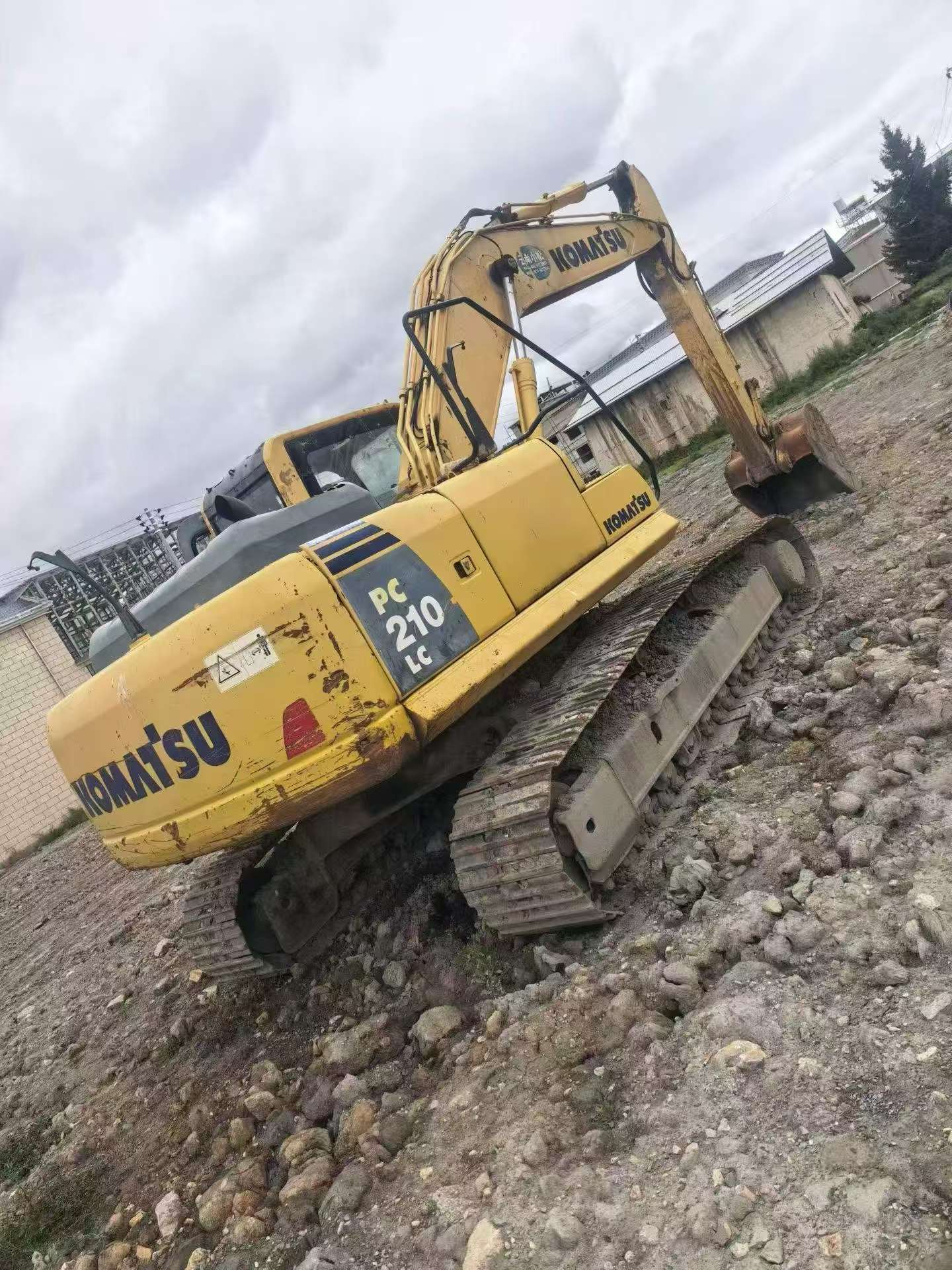 Buy Komatsu PC210LC-8 Used Excavator / 1