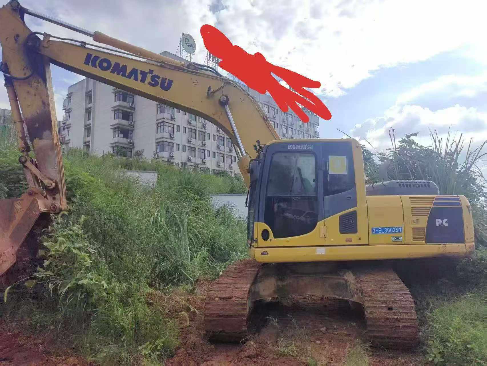 Buy Komatsu PC200-8 Used Excavator / 2