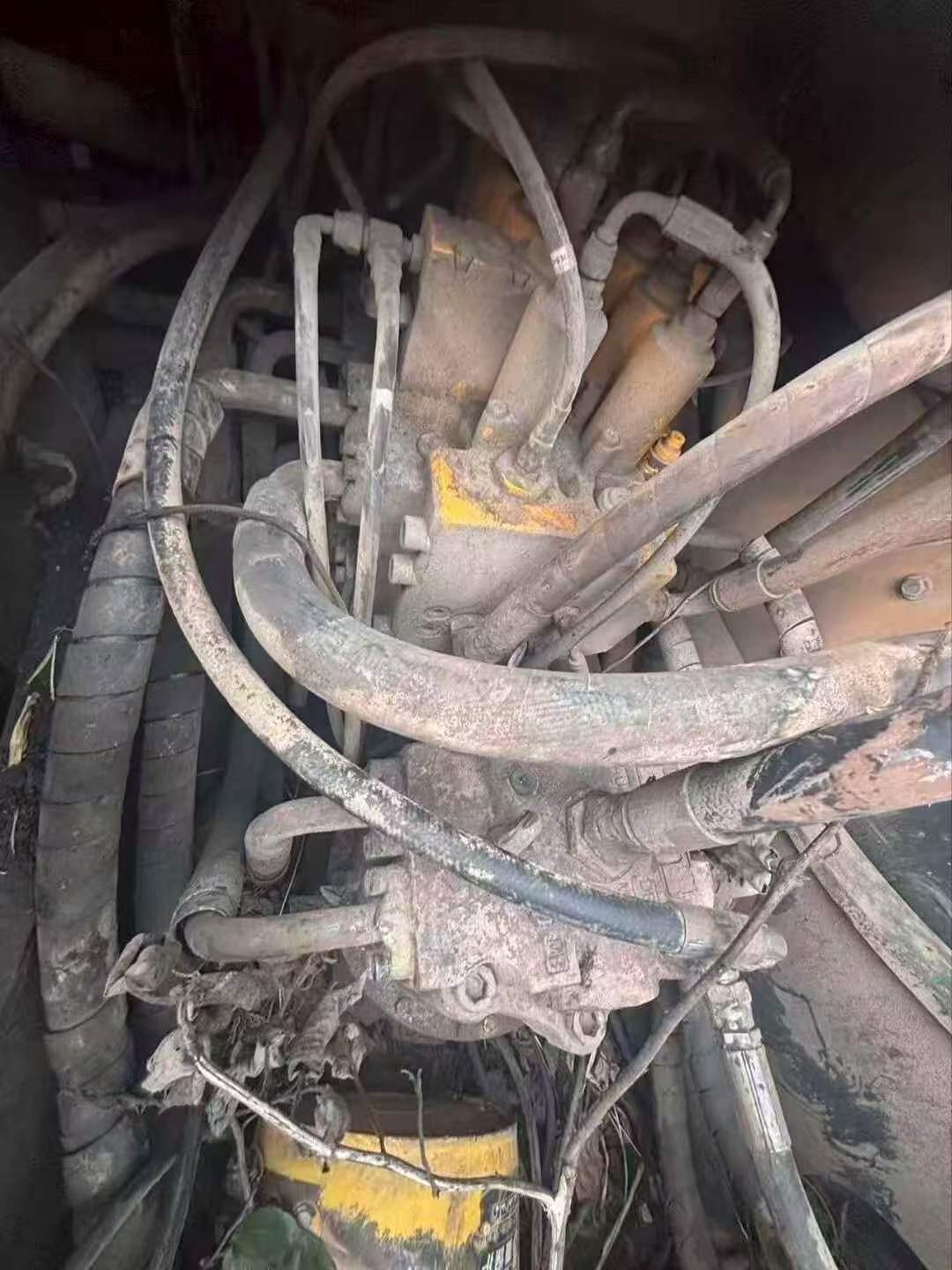 Buy Hyundai R215-7 Used Excavator / 5 Buy Hyundai R215-7 Used Excavator / 5