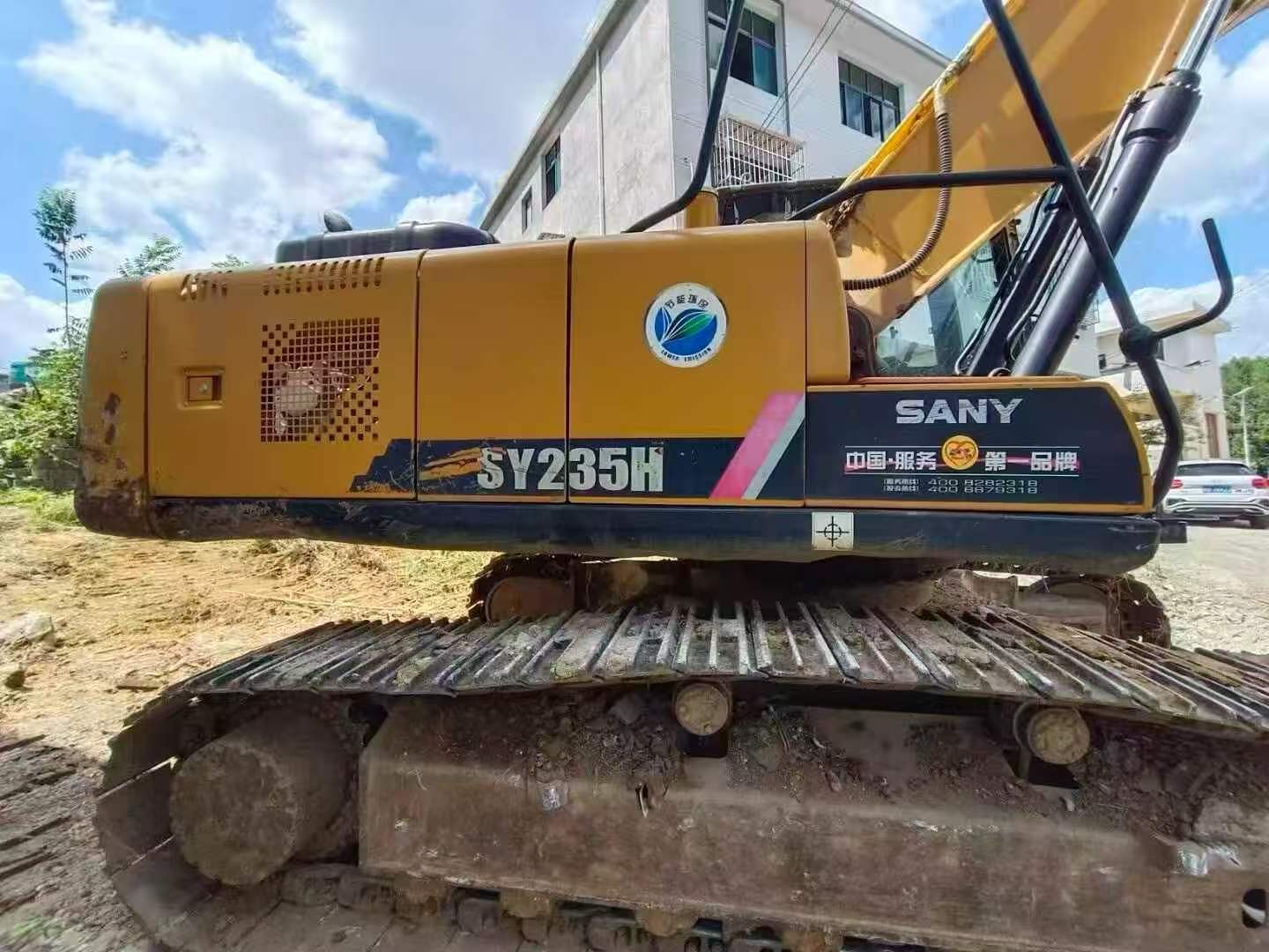 Buy Sany SY215C Used Excavator / 3 Buy Sany SY215C Used Excavator / 3