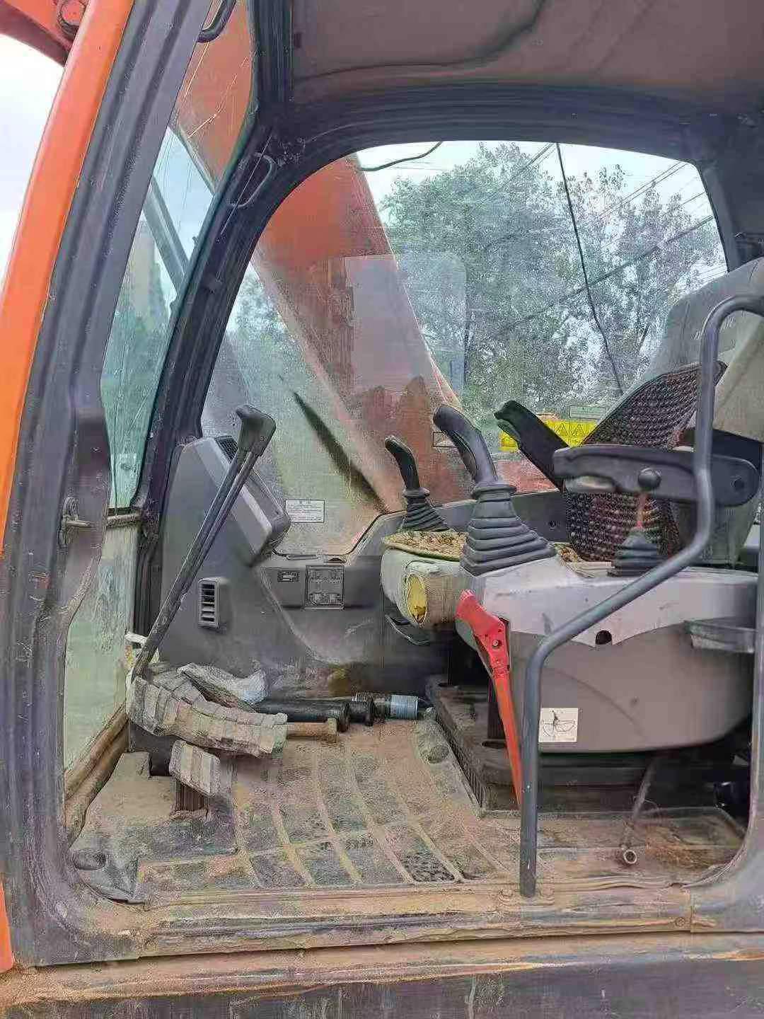 Buy Doosan DX75 Used Excavator / 4 Buy Doosan DX75 Used Excavator / 4