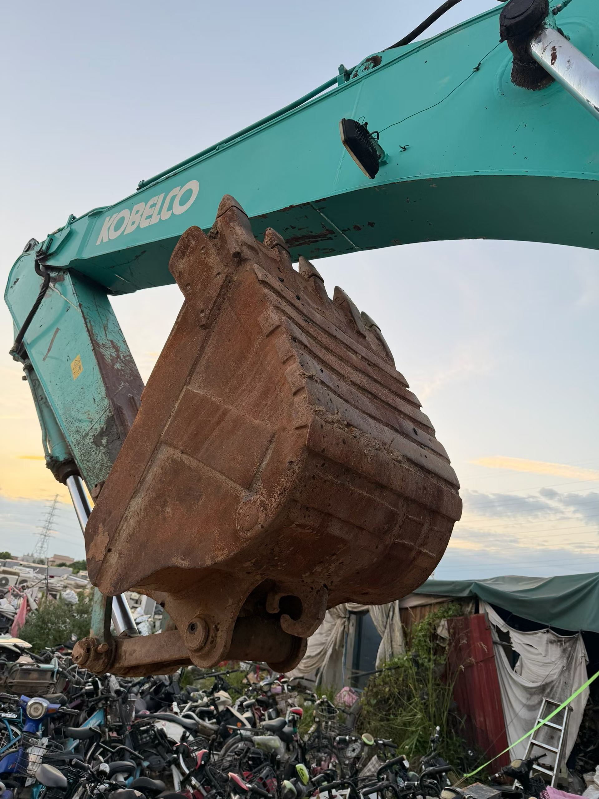 Buy Kobelco SK210-6E Used Excavator / 9 Buy Kobelco SK210-6E Used Excavator / 9