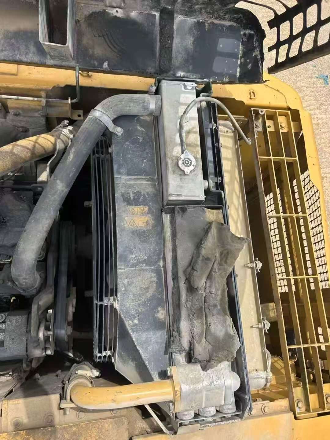 Buy Caterpillar 324D Used Excavator / 6 Buy Caterpillar 324D Used Excavator / 6