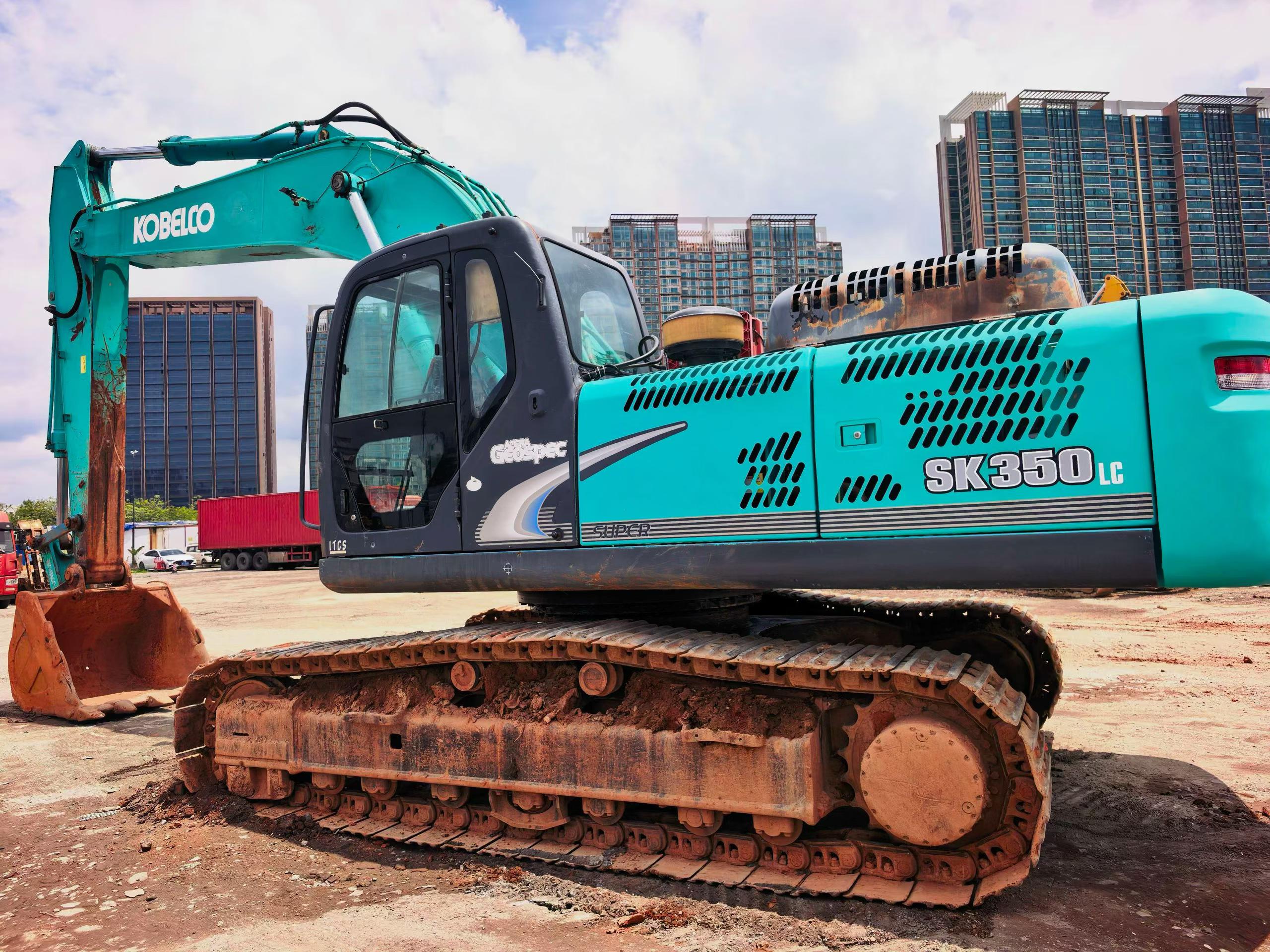 Buy Kobelco SK330 Used Excavator / 3