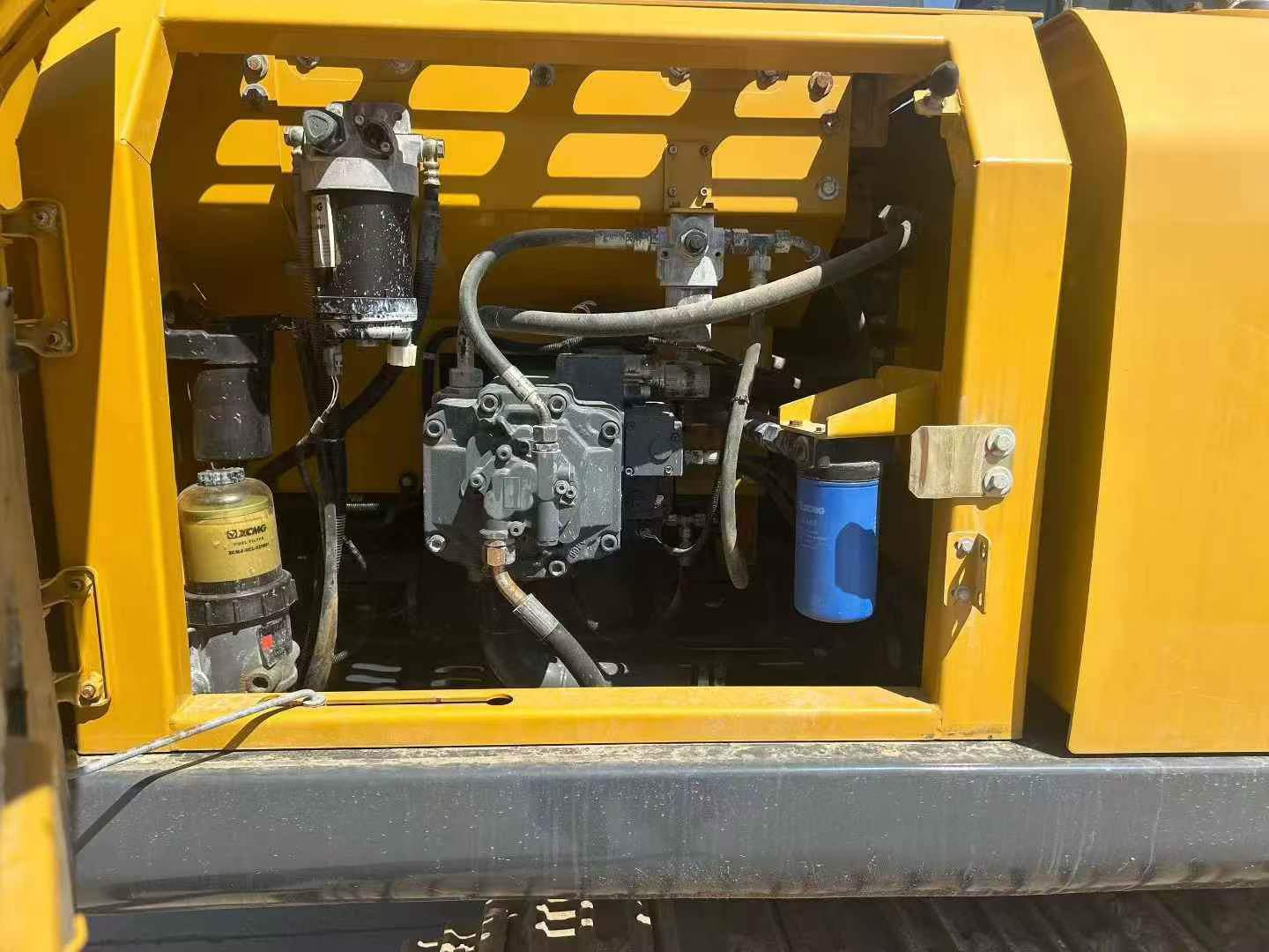 Compre Excavadora XCMG XE200 Usada / 8