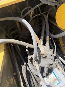 Buy Kobelco SK250 Used Excavator / 3 Buy Kobelco SK250 Used Excavator / 3