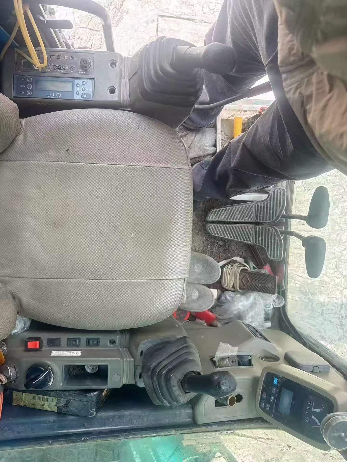 Buy Kobelco SK135 Used Excavator / 7 Buy Kobelco SK135 Used Excavator / 7