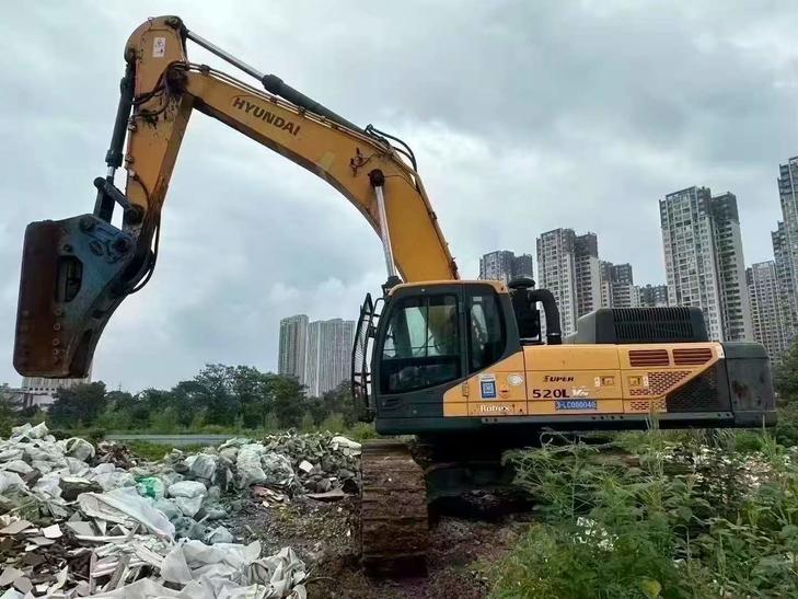 Buy Hyundai R485LVS Used Excavator / 1