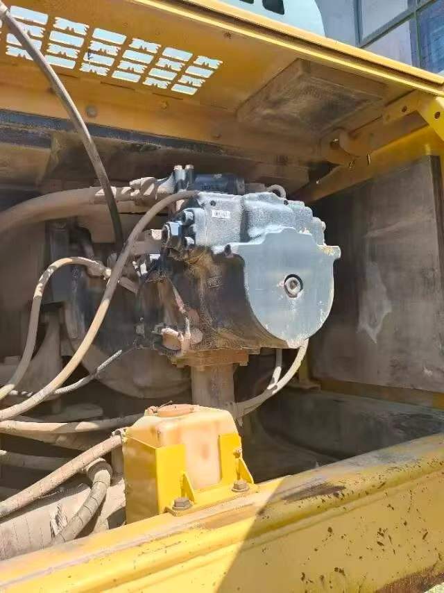 Buy Komatsu PC460LC-8 Used Excavator / 4 Buy Komatsu PC460LC-8 Used Excavator / 4