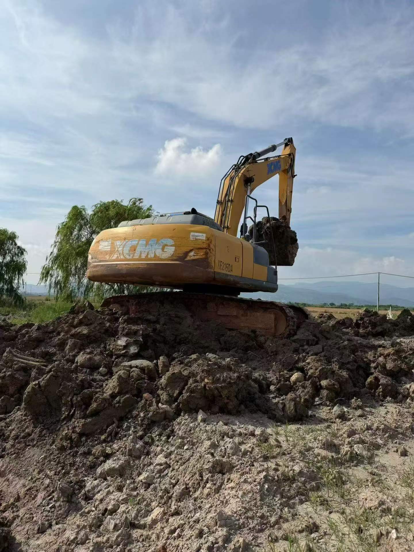 Buy XCMG XE200 Used Excavator / 9 Buy XCMG XE200 Used Excavator / 9