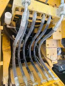 Buy Caterpillar 374D Used Excavator / 3 Buy Caterpillar 374D Used Excavator / 3