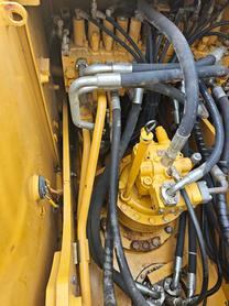 Buy Caterpillar 323 Used Excavator / 5 Buy Caterpillar 323 Used Excavator / 5