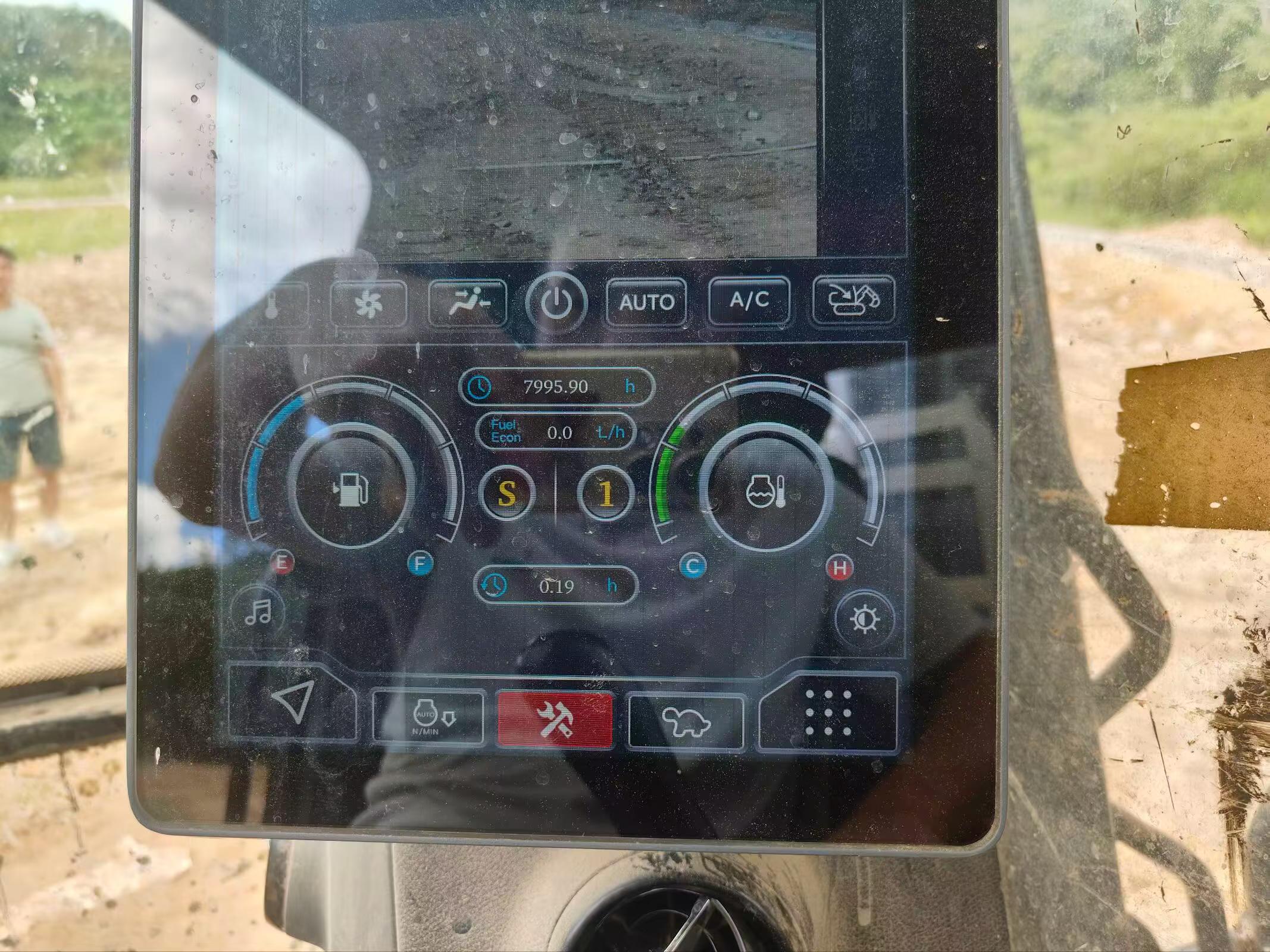 Buy Sany SY135 Used Excavator / 1