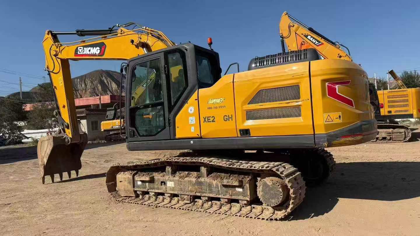 Compre Excavadora XCMG XE200 Usada / 4