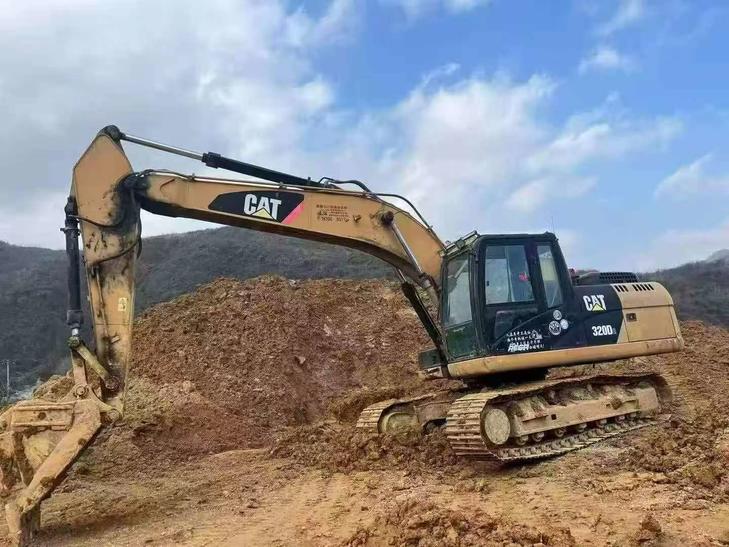 Buy Caterpillar 320D Used Excavator / 1