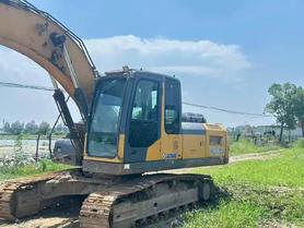 Buy XCMG XE200D Used Excavator / 3 Buy XCMG XE200D Used Excavator / 3