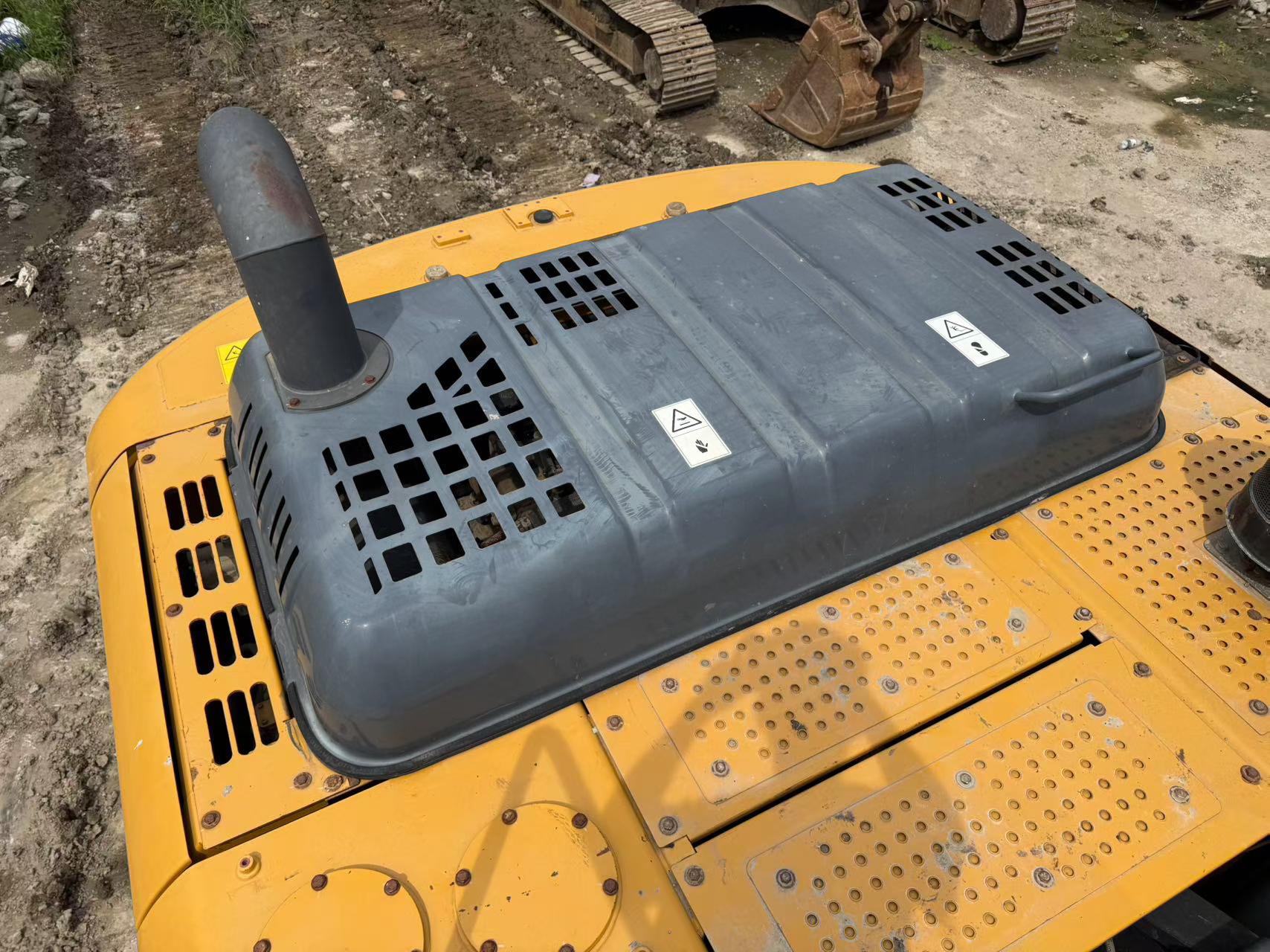 Buy XCMG XE245D Used Excavator / 7 Buy XCMG XE245D Used Excavator / 7