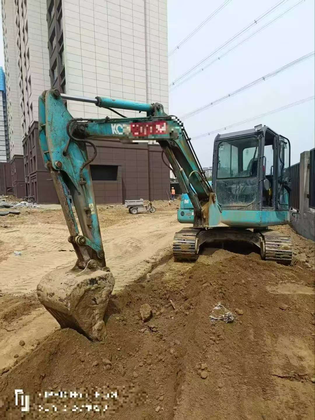 Buy Kobelco SK60 Used Excavator / 2 Buy Kobelco SK60 Used Excavator / 2