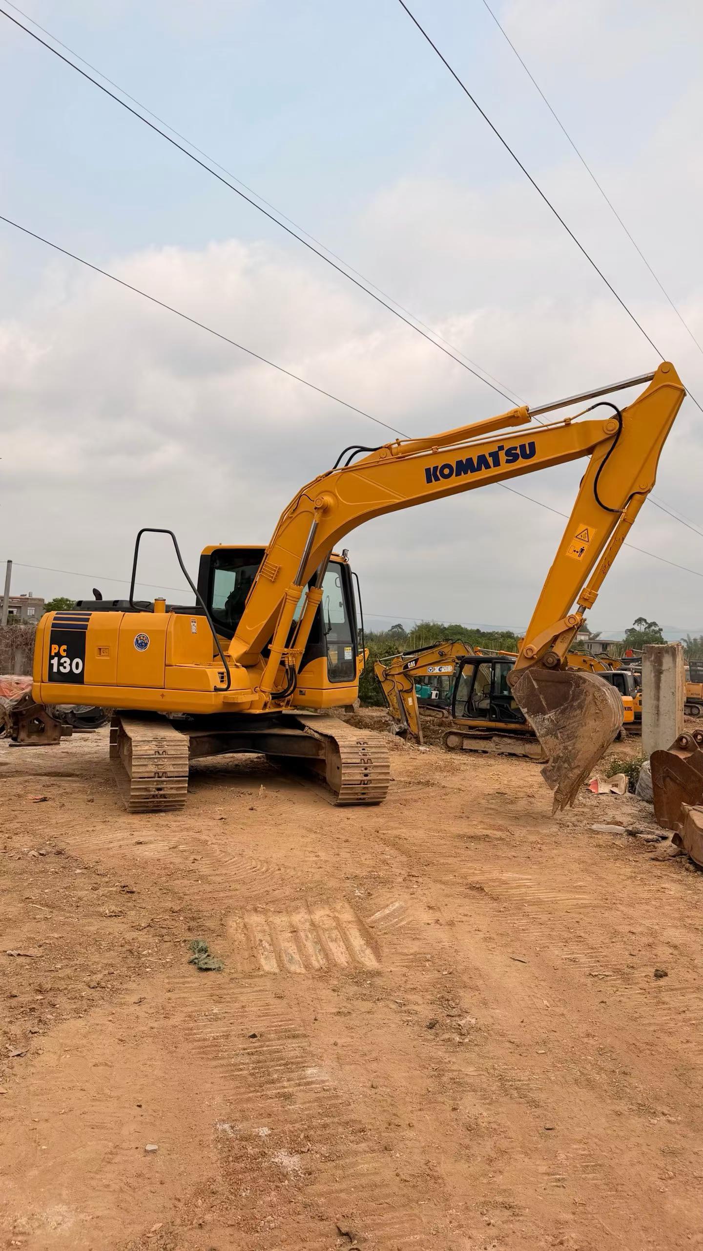Buy Komatsu PC130 Used Excavator / 9 Buy Komatsu PC130 Used Excavator / 9