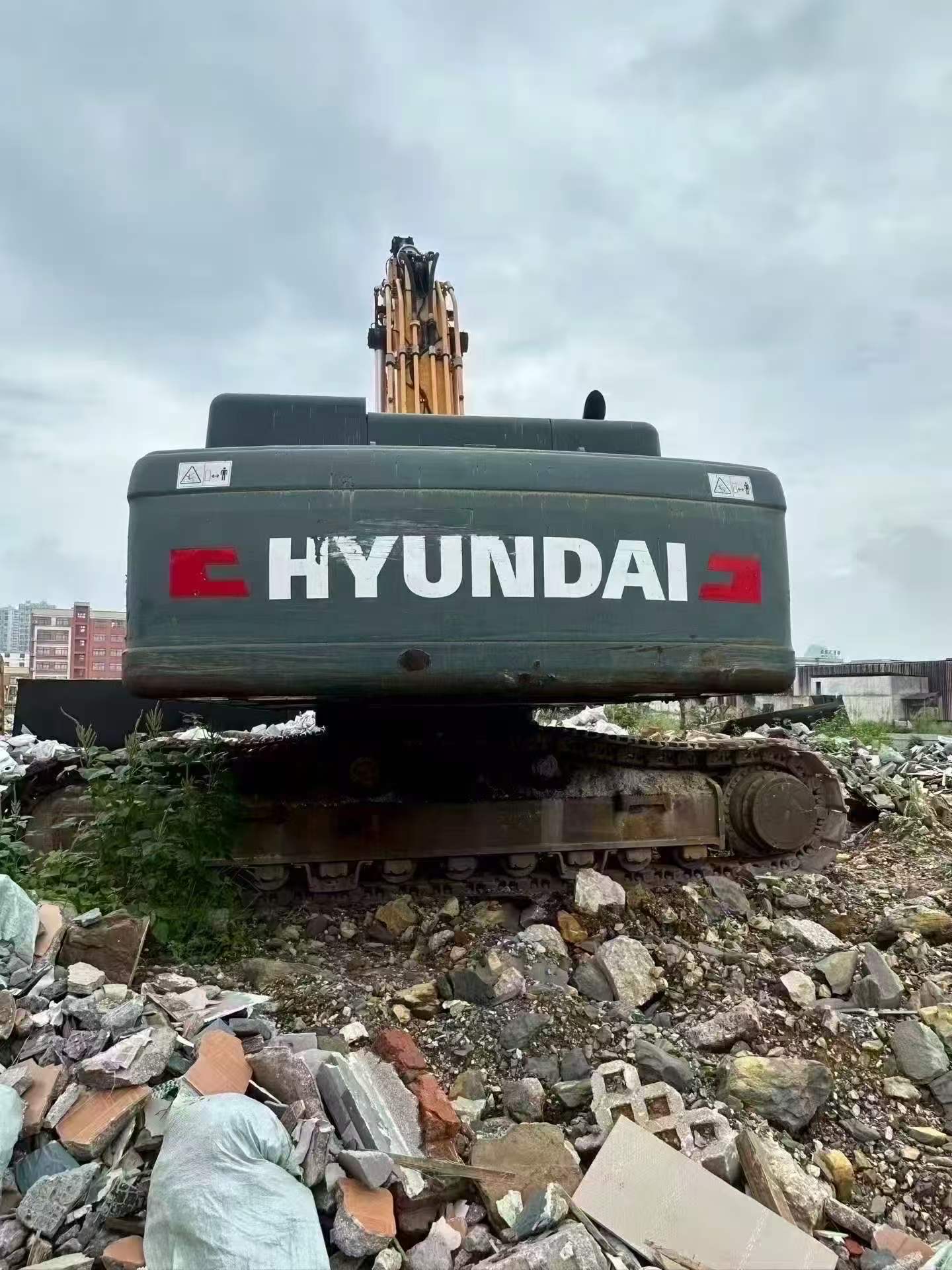 Buy Hyundai R485LVS Used Excavator / 3 Buy Hyundai R485LVS Used Excavator / 3
