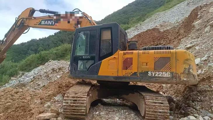 Buy Sany SY200C Used Excavator / 1