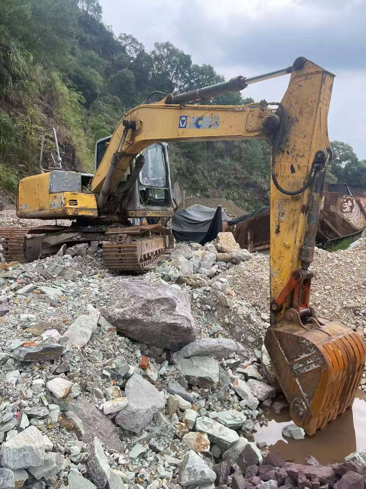 Buy XCMG XE150 Used Excavator / 8 Buy XCMG XE150 Used Excavator / 8