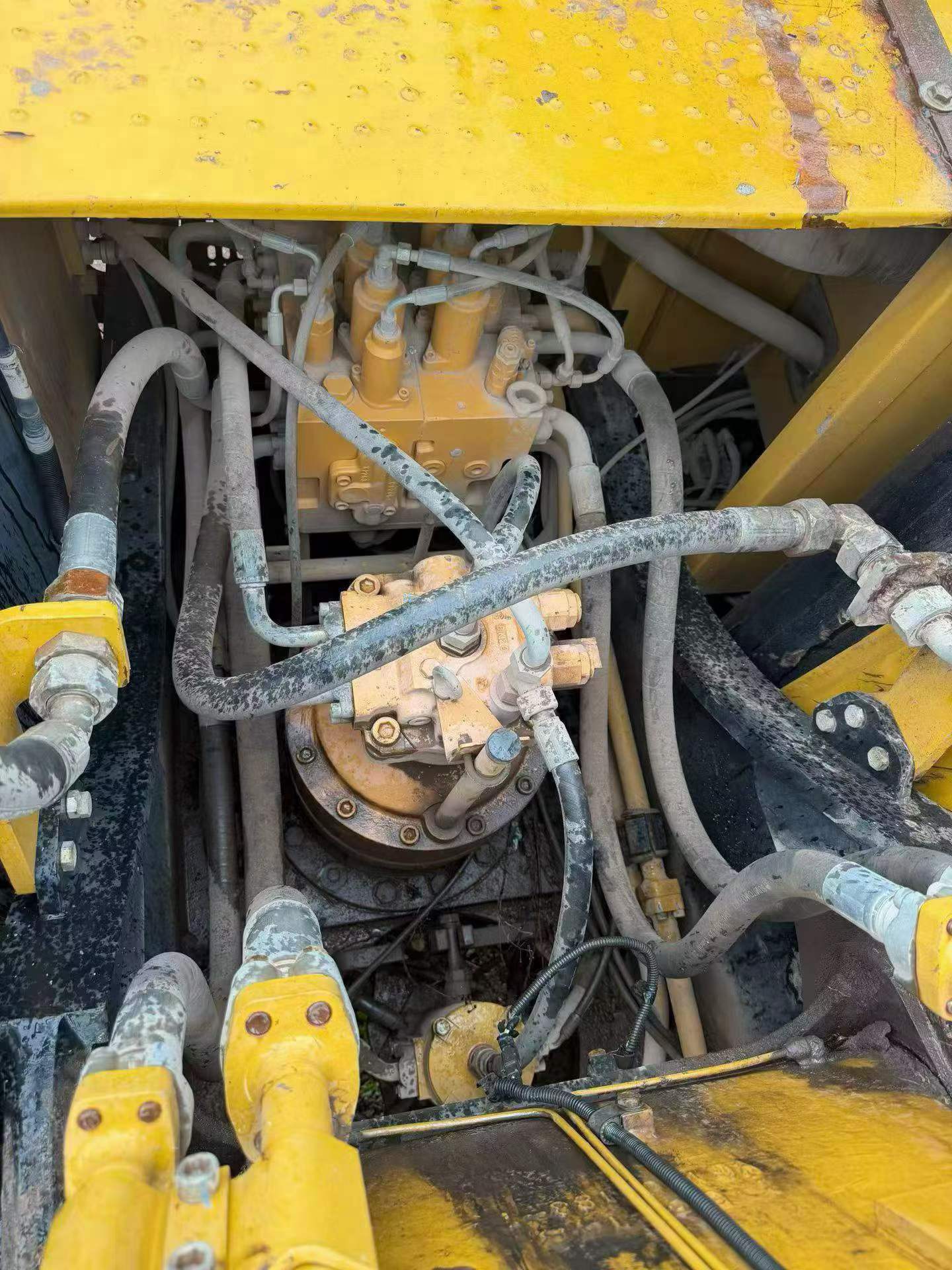 Buy Sany SY215C Used Excavator / 5 Buy Sany SY215C Used Excavator / 5