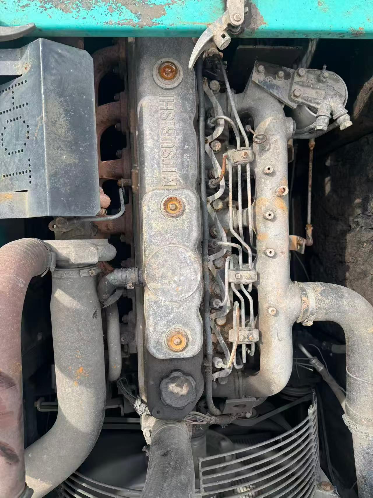 Buy Kobelco SK200-10 Used Excavator / 3 Buy Kobelco SK200-10 Used Excavator / 3