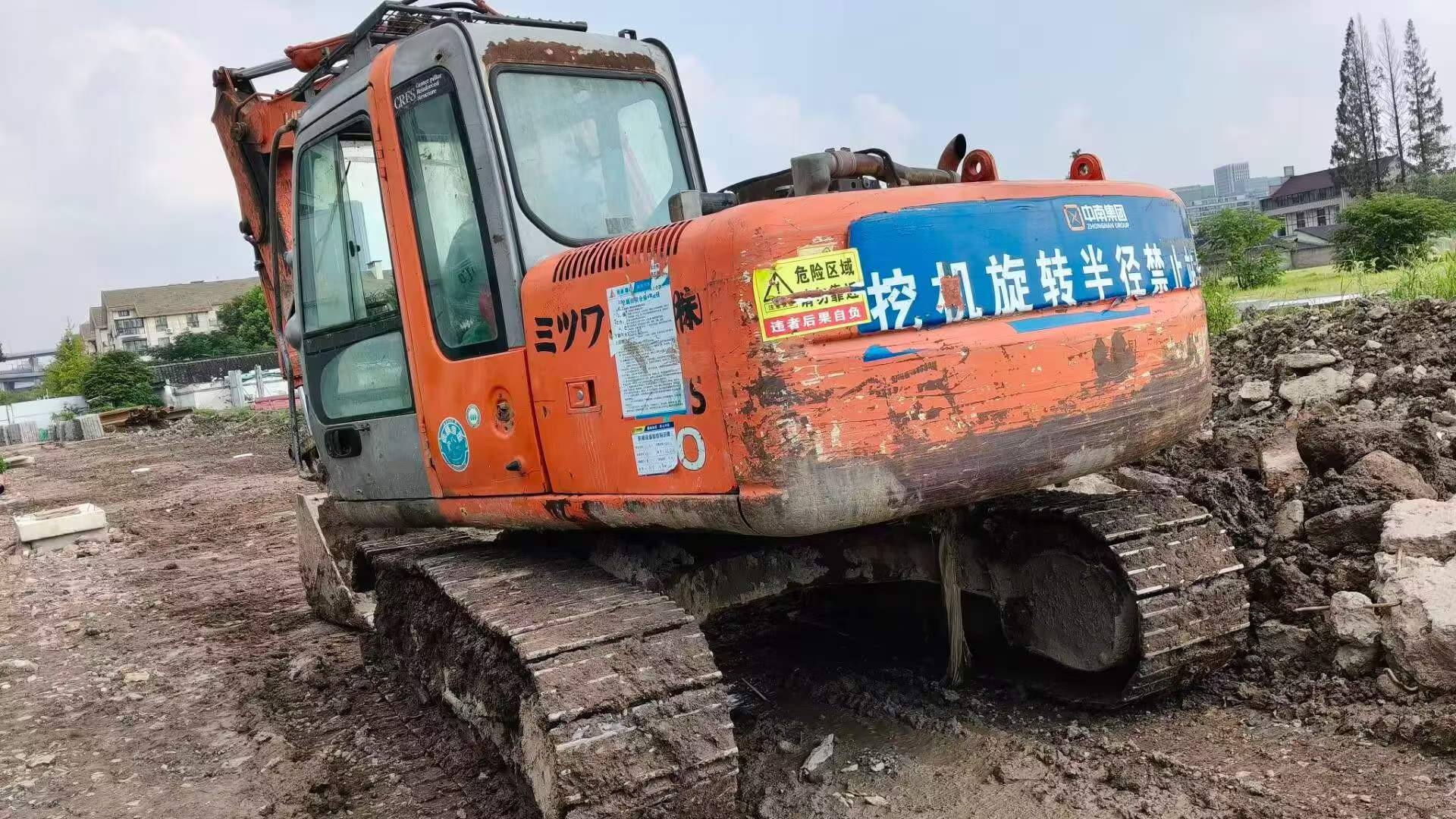Buy Hitachi EX120-6 Used Excavator / 1