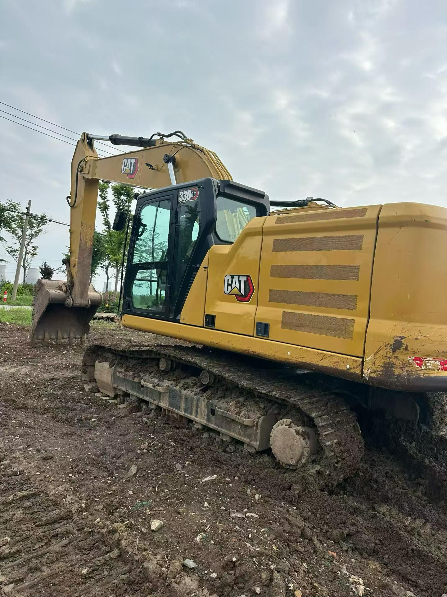 Buy Caterpillar 330B Used Excavator / 1