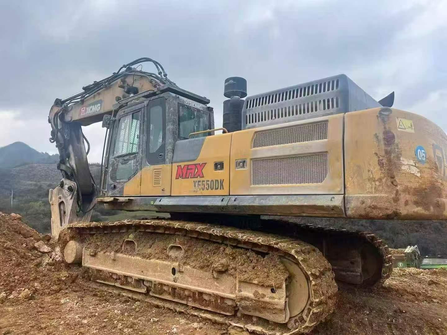 Buy XCMG XE550DK Used Excavator / 1