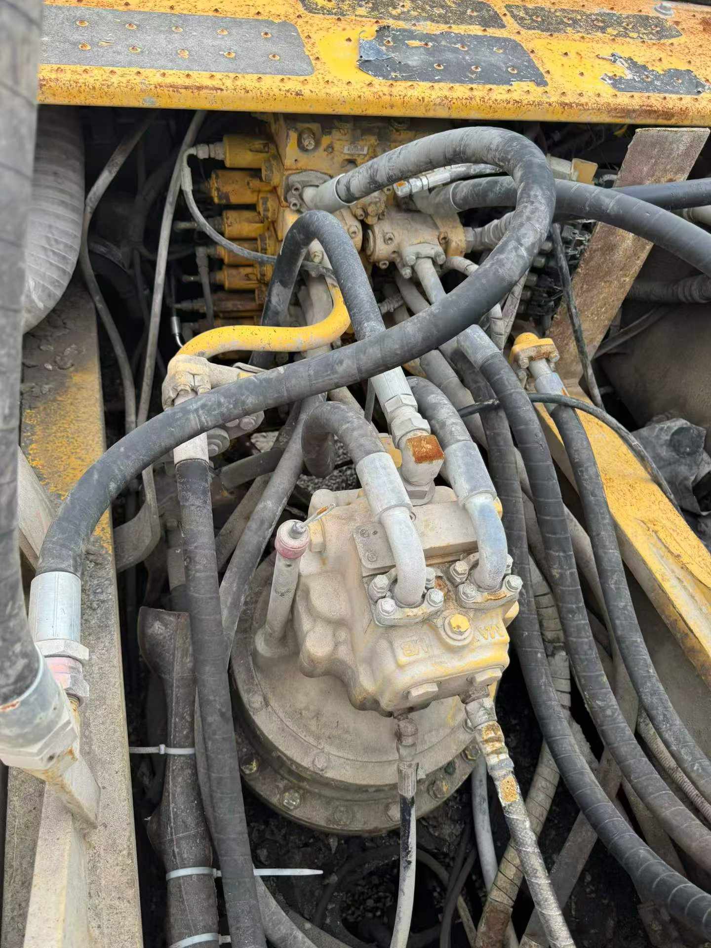Buy Komatsu PC360-7 Used Excavator / 3