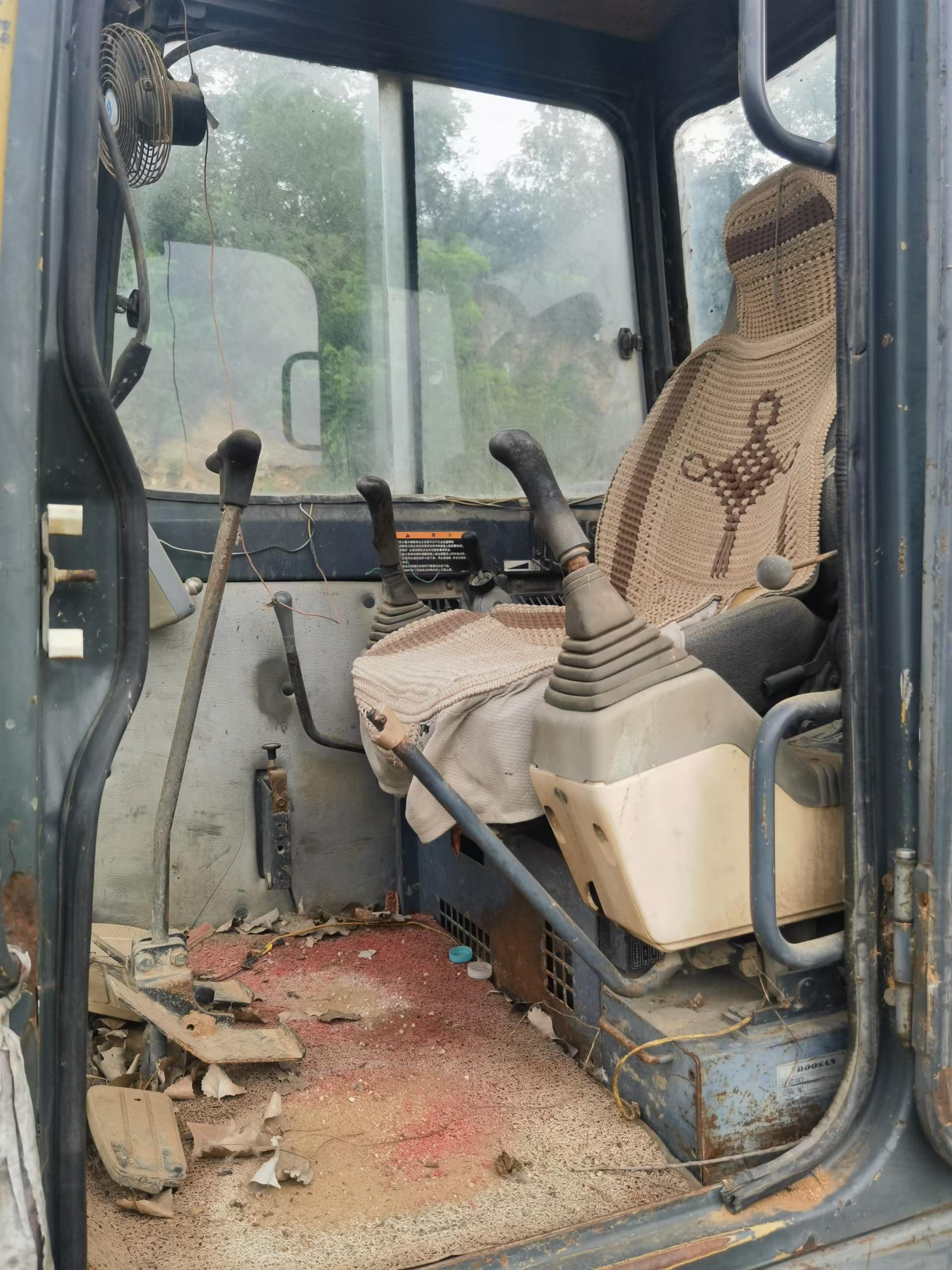 Buy Doosan DH55 Used Excavator / 8 Buy Doosan DH55 Used Excavator / 8
