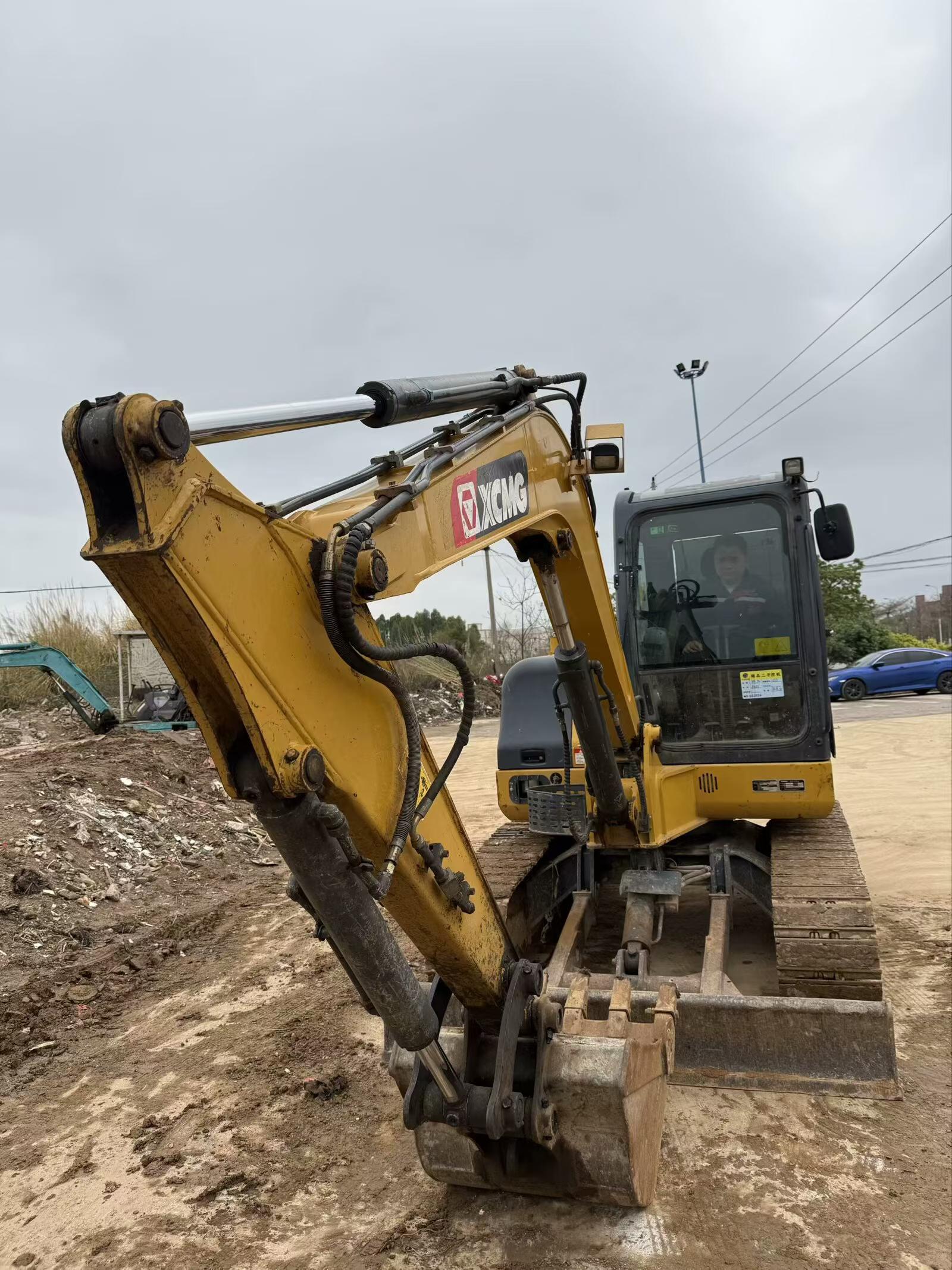 Buy XCMG XE60 Used Excavator / 6 Buy XCMG XE60 Used Excavator / 6