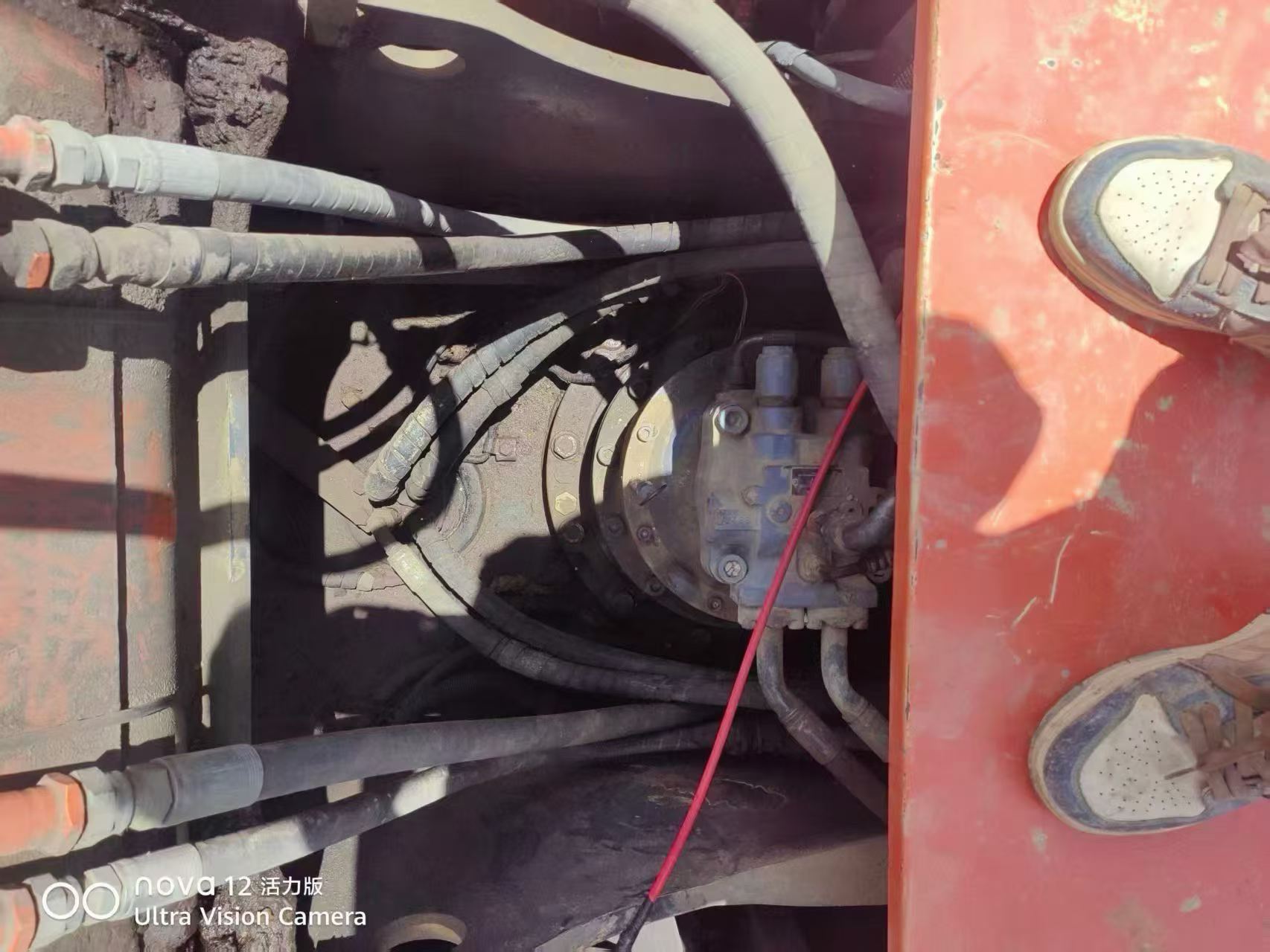 Buy Hitachi EX250-5 Used Excavator / 4 Buy Hitachi EX250-5 Used Excavator / 4