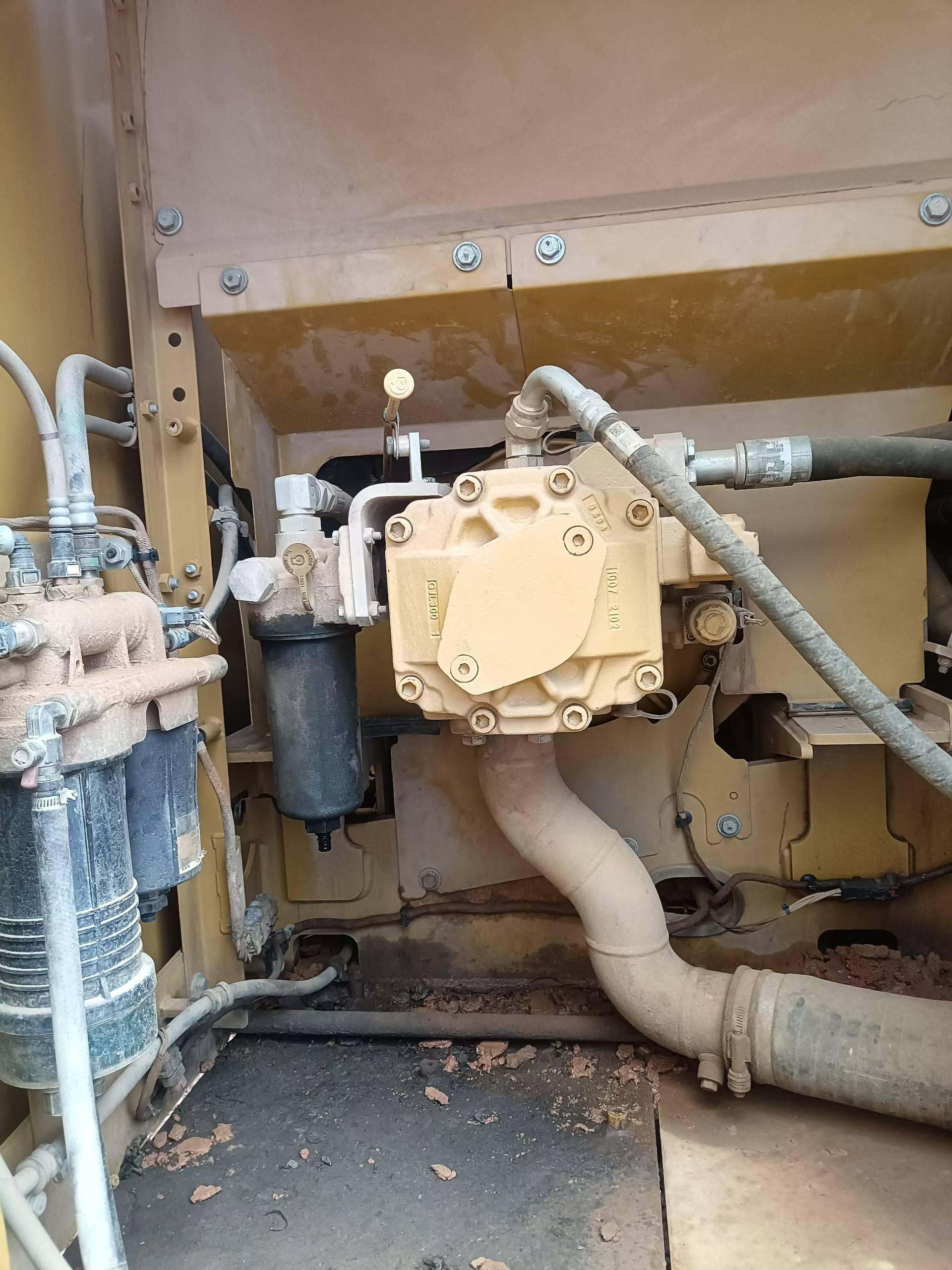 Buy Caterpillar 323 Used Excavator / 3 Buy Caterpillar 323 Used Excavator / 3