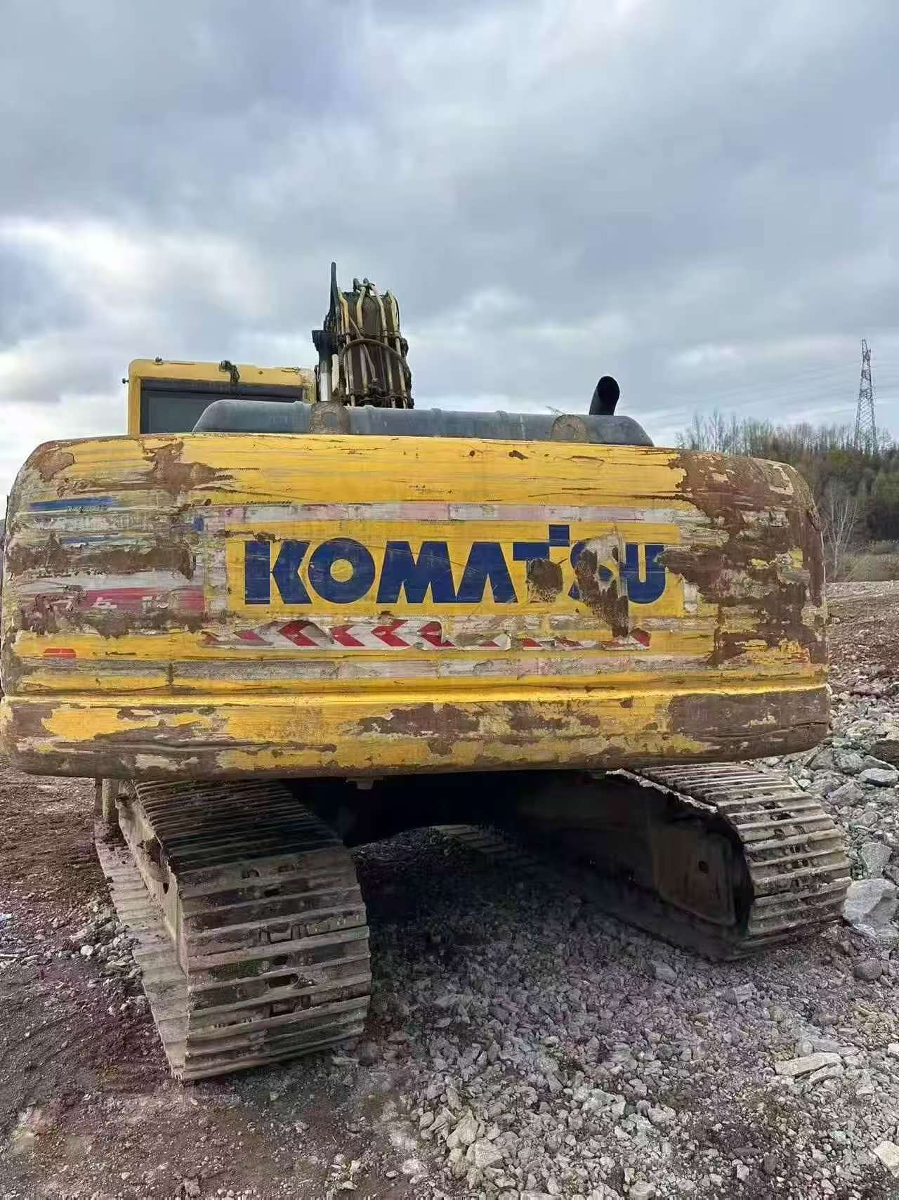 Buy Komatsu PC220-8 Used Excavator / 2 Buy Komatsu PC220-8 Used Excavator / 2