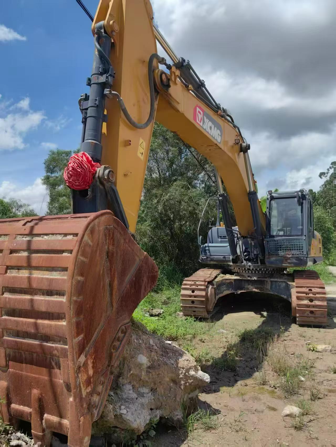 Buy XCMG XE380K Used Excavator / 2 Buy XCMG XE380K Used Excavator / 2
