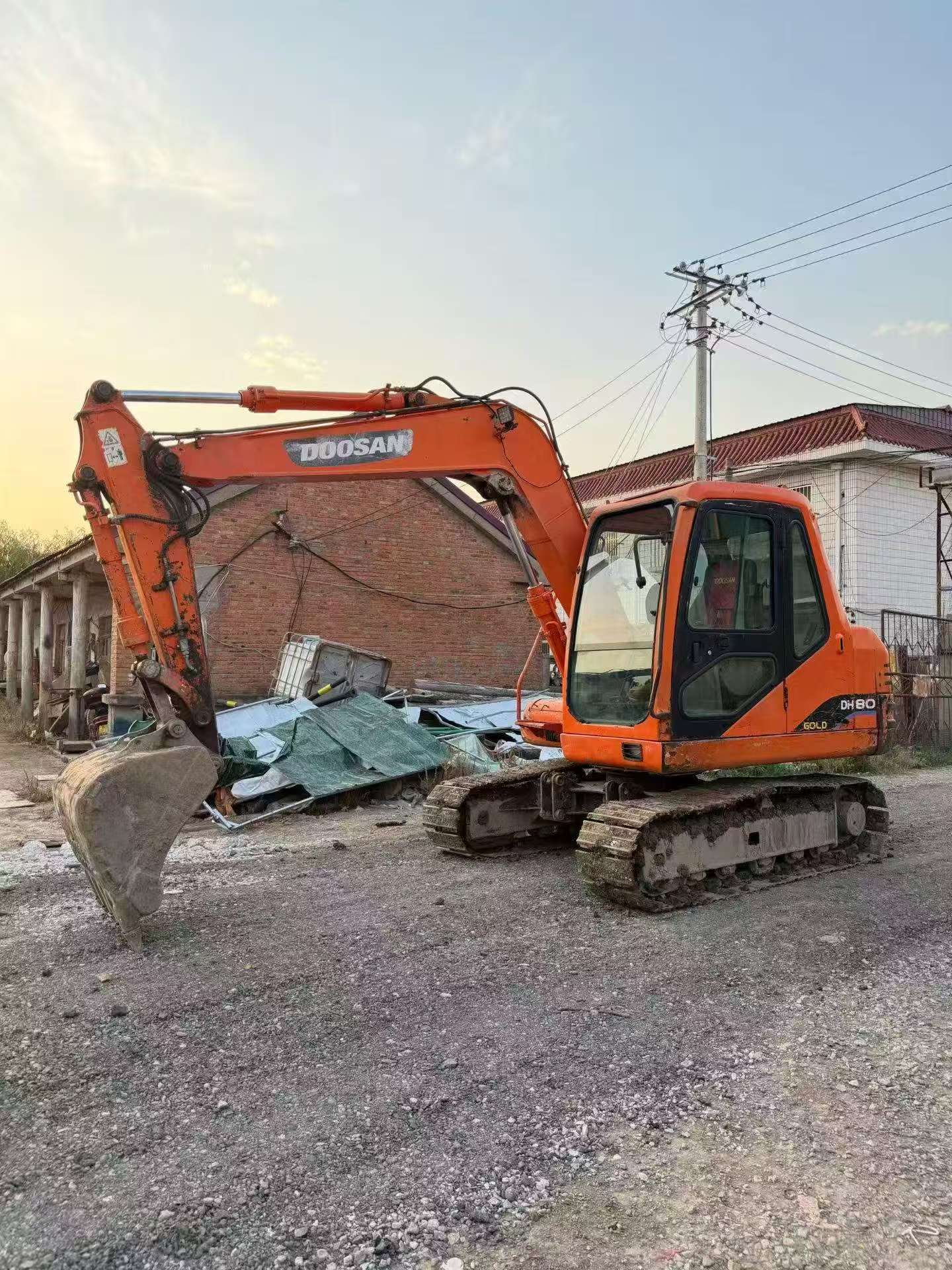 Buy Doosan DH80G Used Excavator / 1