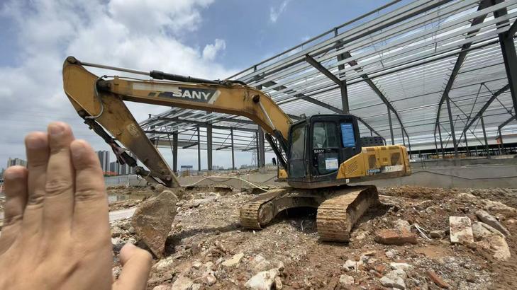 Buy Sany SY205C Used Excavator / 1