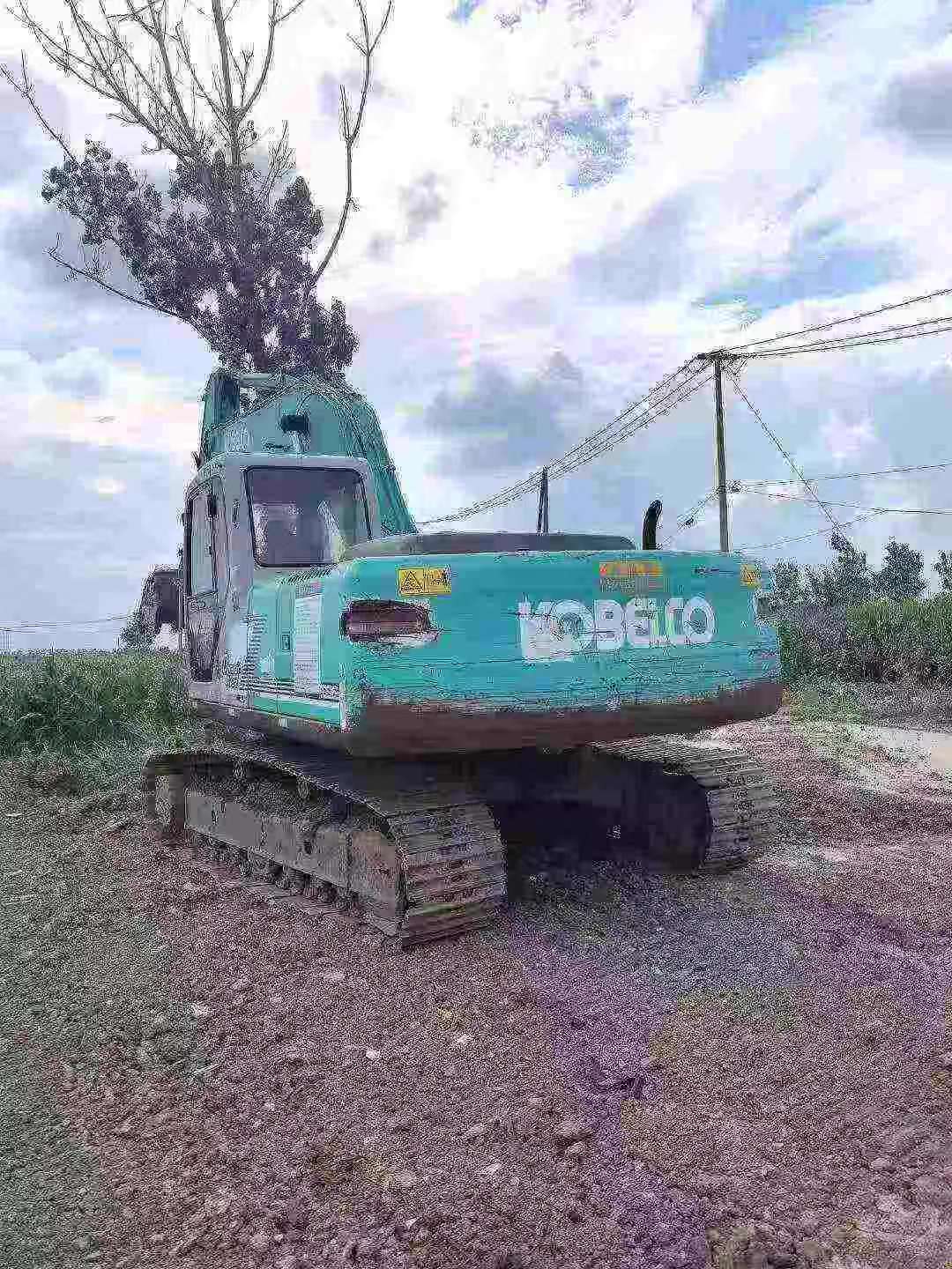 Buy Kobelco SK200-6E Used Excavator / 4 Buy Kobelco SK200-6E Used Excavator / 4