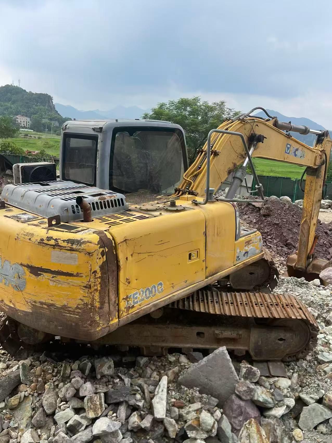 Buy XCMG XE150 Used Excavator / 3 Buy XCMG XE150 Used Excavator / 3