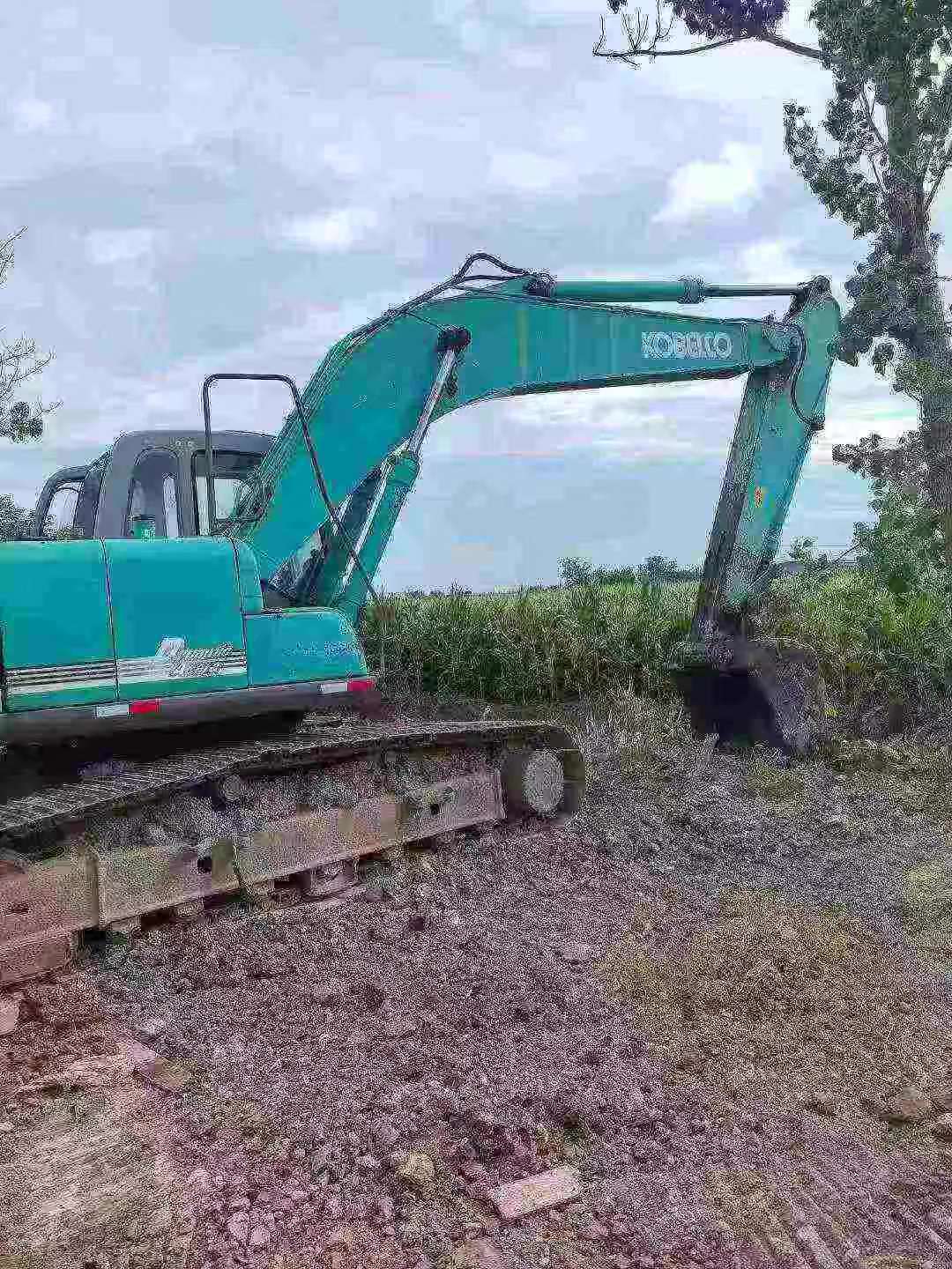 Buy Kobelco SK200-6E Used Excavator / 5 Buy Kobelco SK200-6E Used Excavator / 5