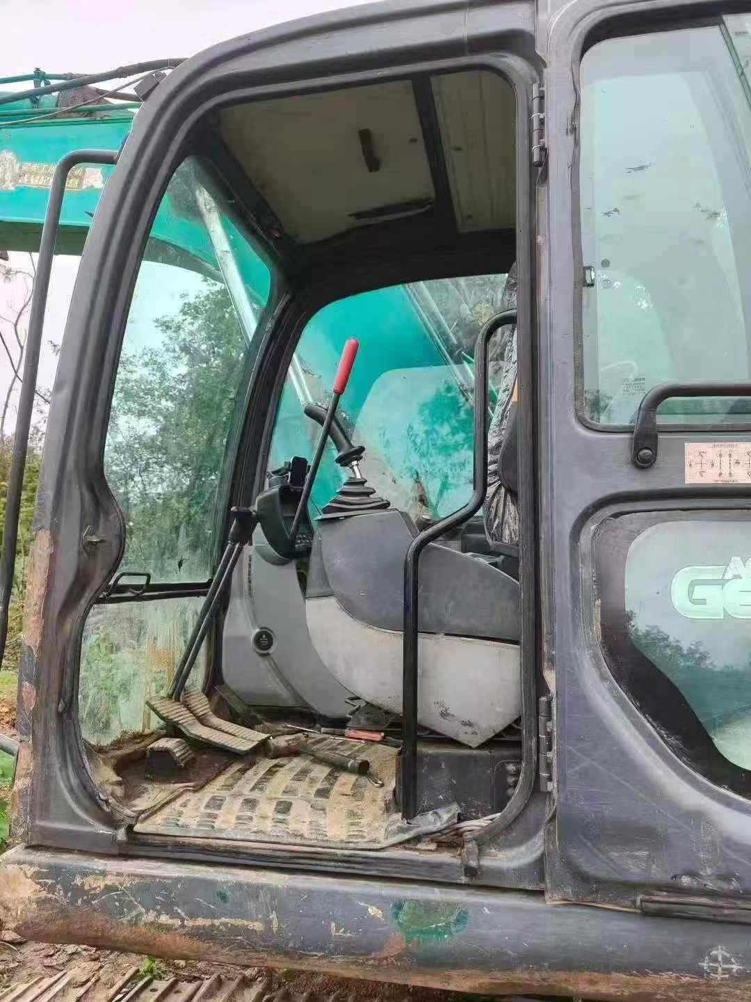 Buy Kobelco SK130 Used Excavator / 6 Buy Kobelco SK130 Used Excavator / 6