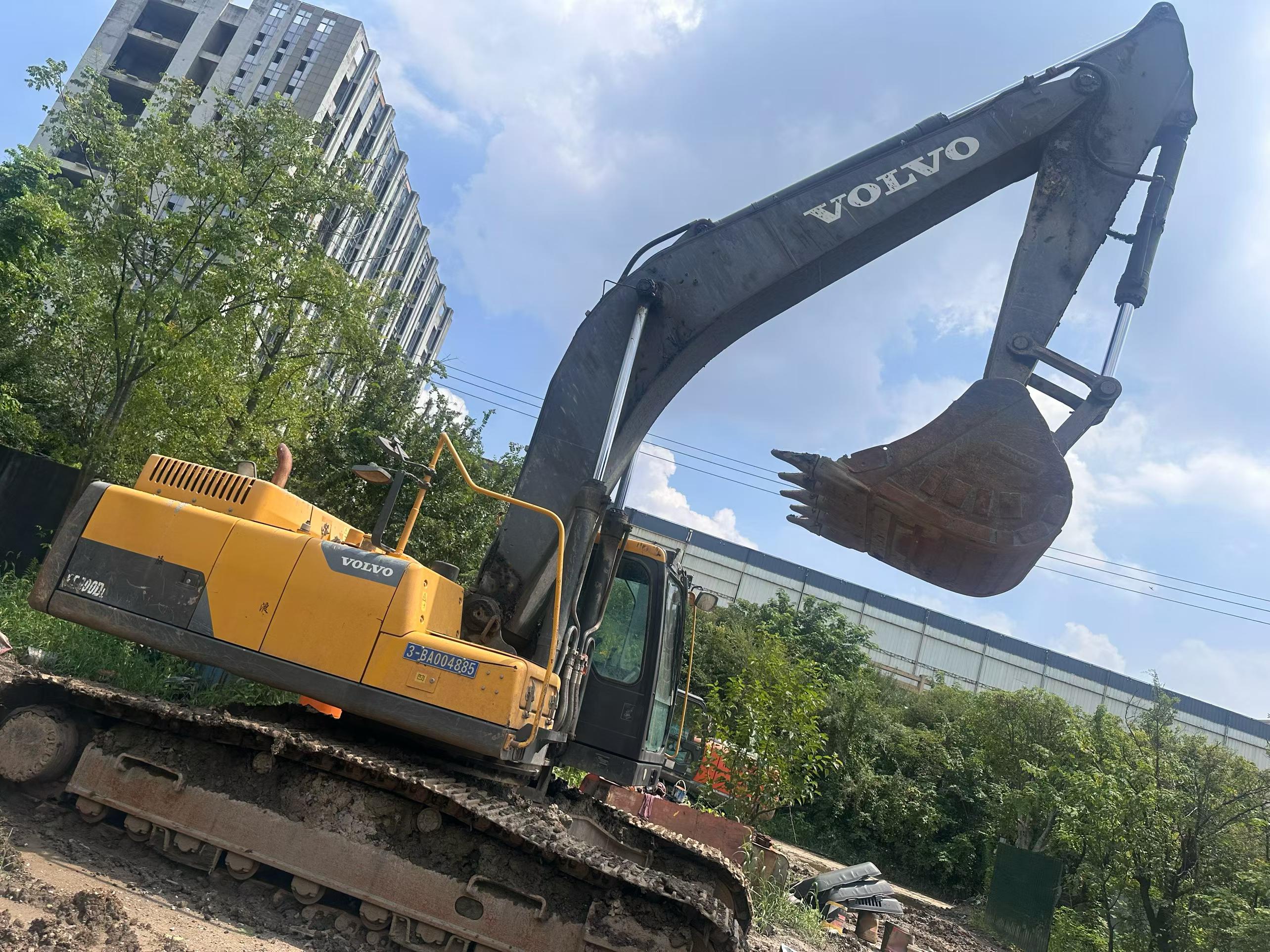 Buy Volvo EC300D Used Excavator / 3 Buy Volvo EC300D Used Excavator / 3