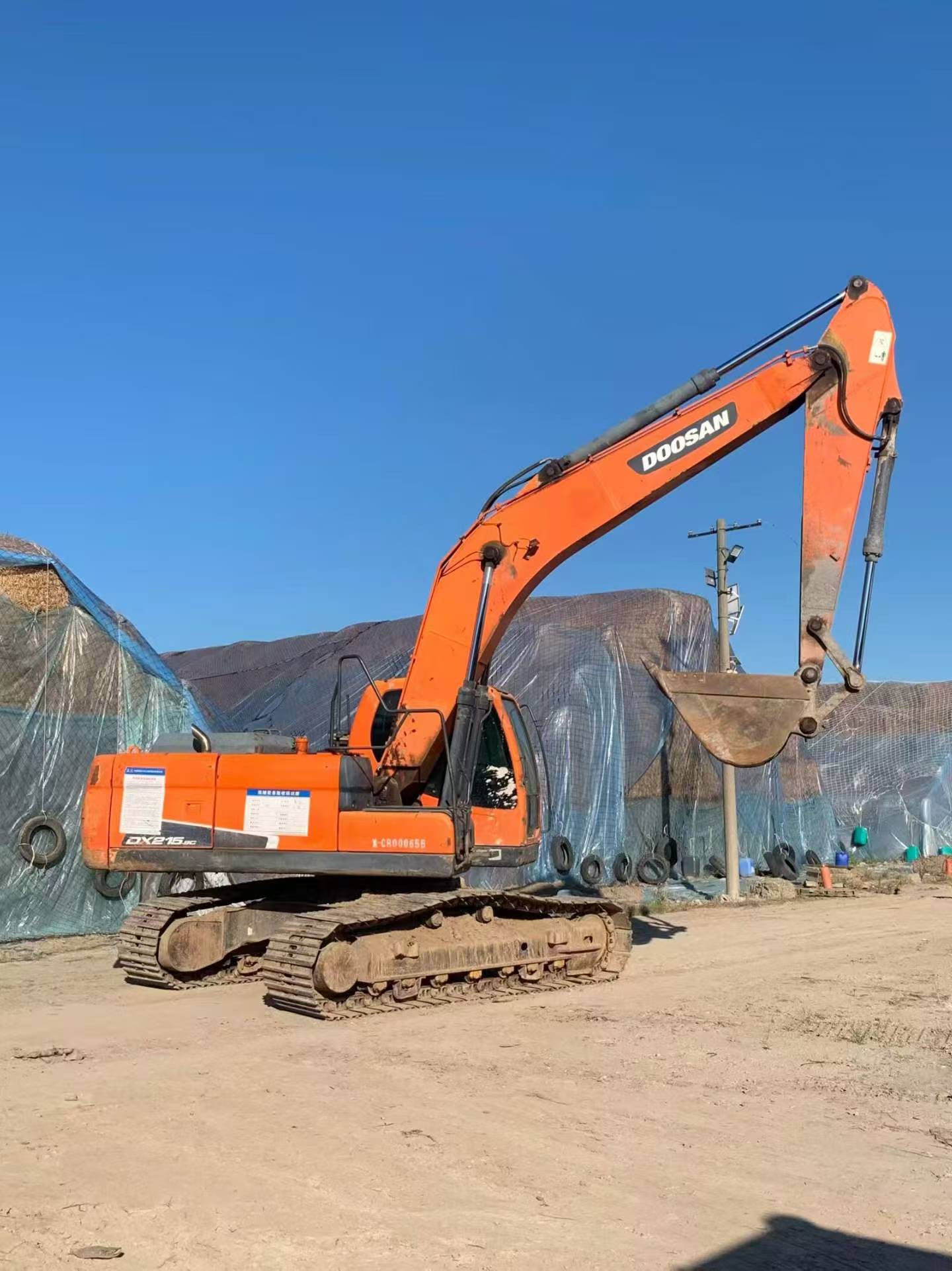 Buy Doosan DX215-9C Used Excavator / 3 Buy Doosan DX215-9C Used Excavator / 3