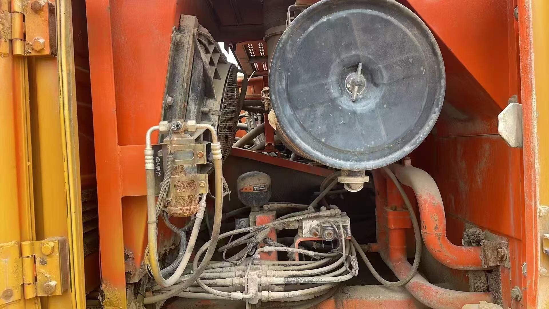Buy Doosan DH300-7 Used Excavator / 1