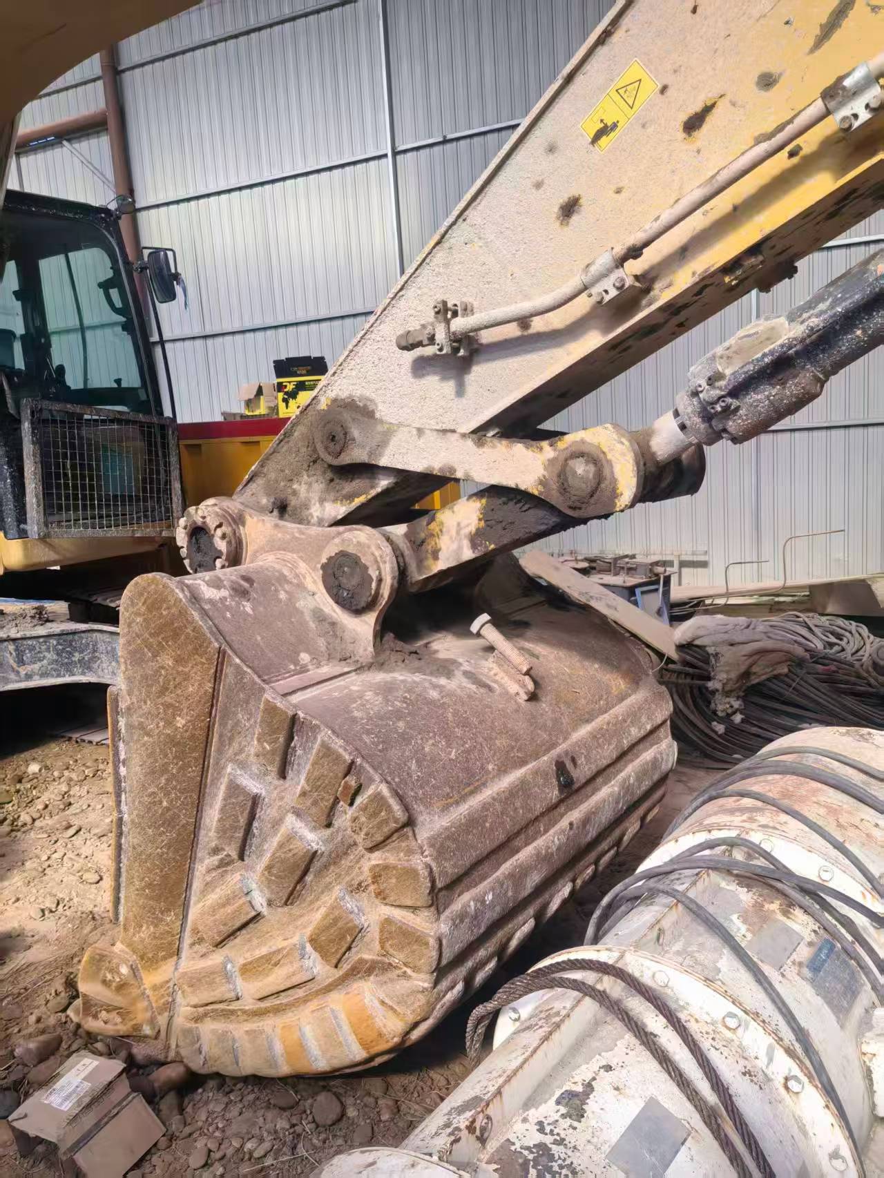 Buy Caterpillar 326DL Used Excavator / 3 Buy Caterpillar 326DL Used Excavator / 3